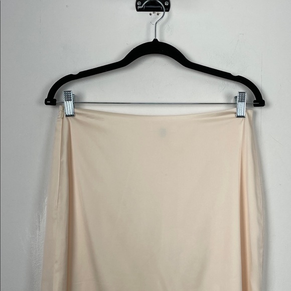 Backyard Rose Satin Romanic Elegant Cream Women M Midi Slit Front Classic Skirt - Picture 7 of 10